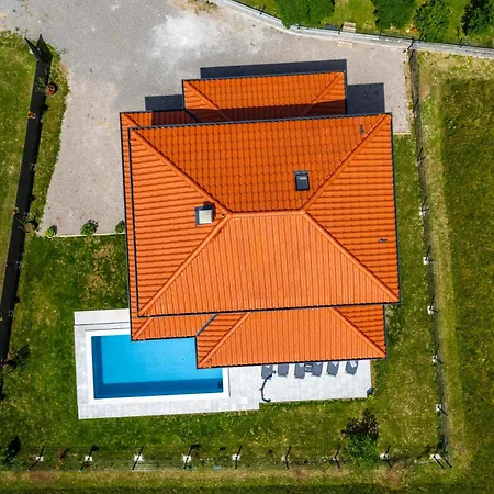Gaspar Villa Drazice